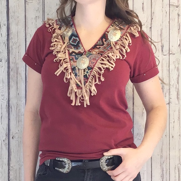 📍SOLD📍VINTAGE Western fringe bolero top small - Picture 2 of 8